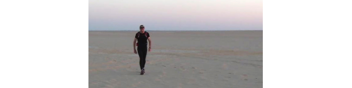 Stefano Miglietti, runner estremo nella depressione di Qattara (Egitto 2012)